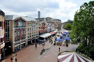 Crown Inn Eindhoven 3*,  Netherlands